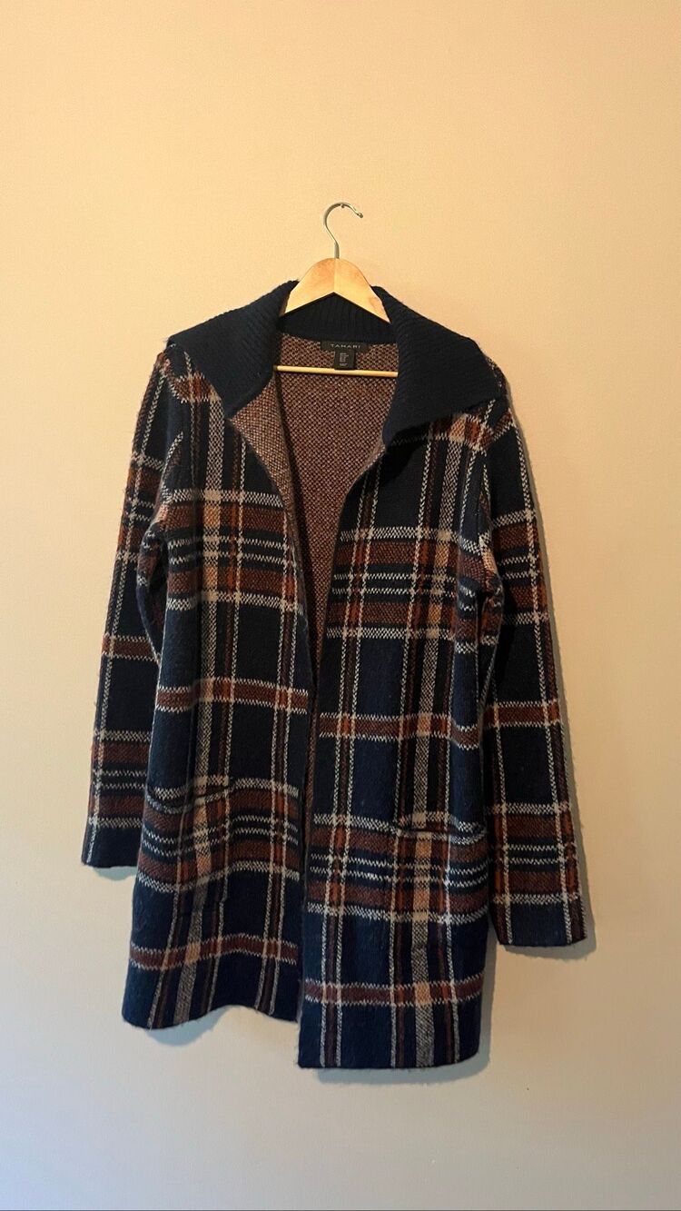 Tahari Plaid Open Front Cardigan Sweater Coat Medium Navy Blue Brown Wool Blend - Picture 3 of 9